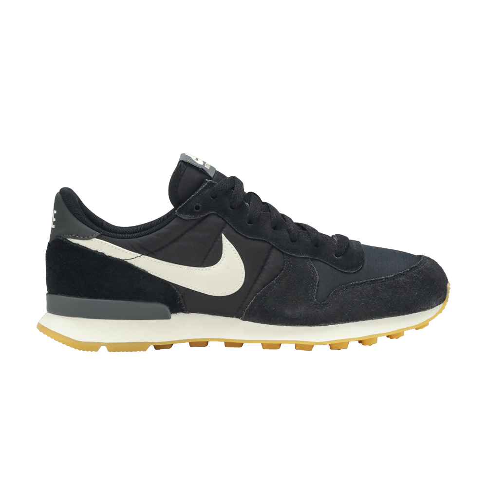 Кроссовки Nike Wmns Internationalist 'Black Gum'