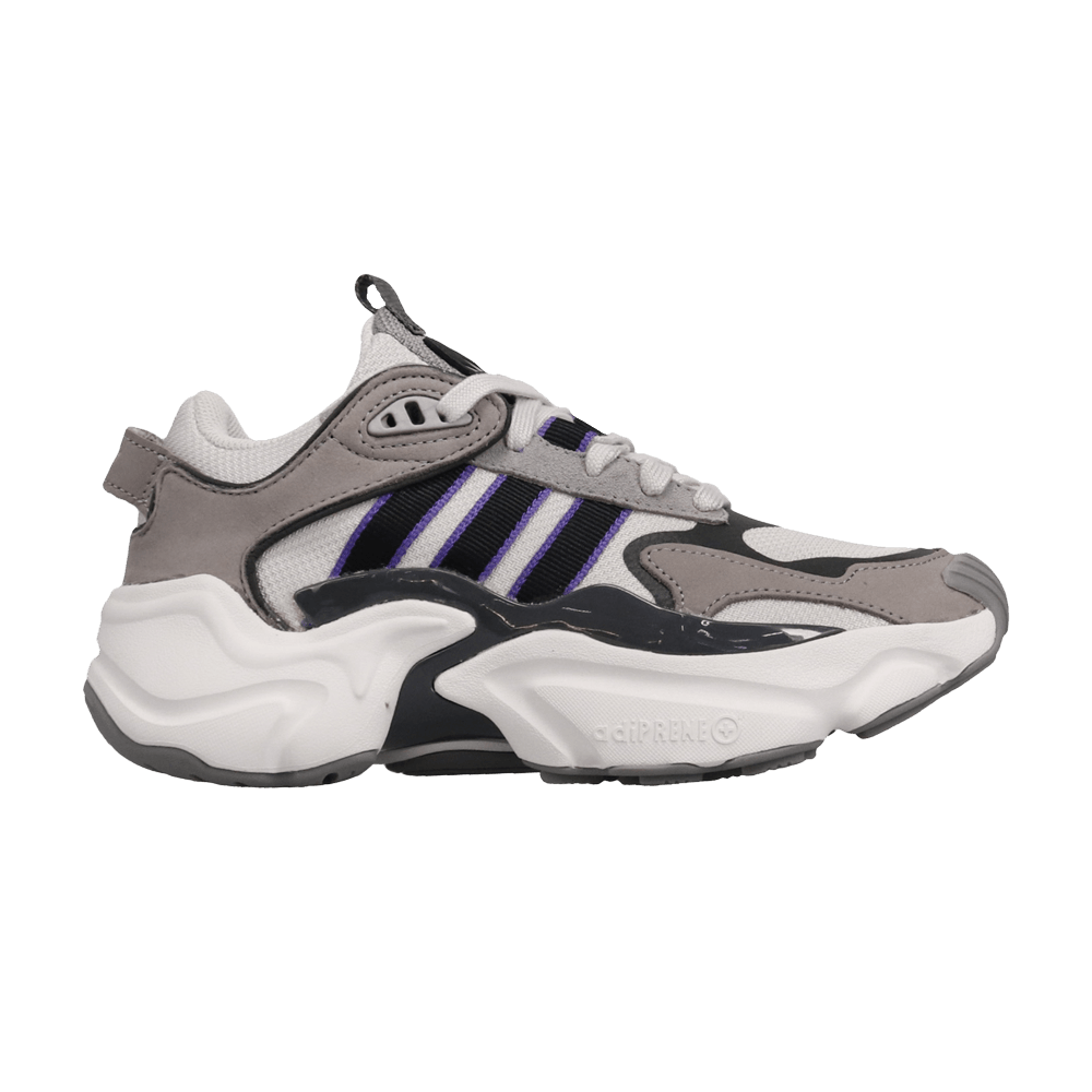 wmns-magmur-runner-grey-three-ee5142