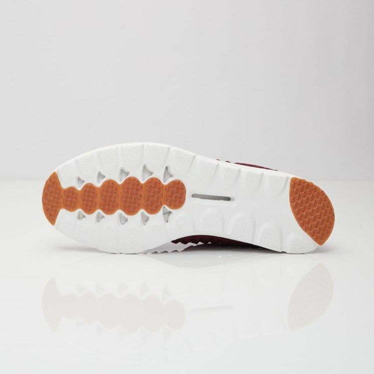 Кроссовки Nike Wmns Mayfly Woven 'Night Maroon'