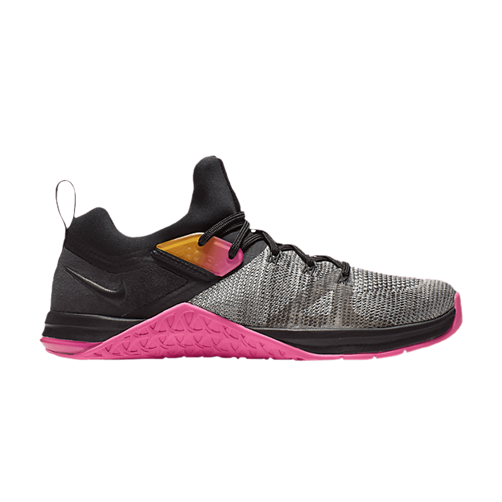 Кроссовки Nike Wmns Metcon Flyknit 3 'Black Fuchsia'
