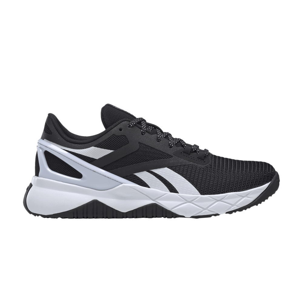 wmns-nanoflex-tr-black-white-fz0679