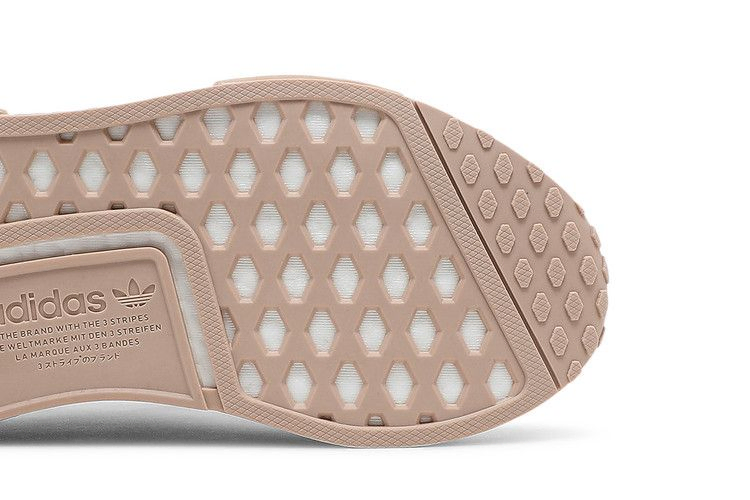 Кроссовки adidas Wmns NMD_R1 'Ash Pearl'