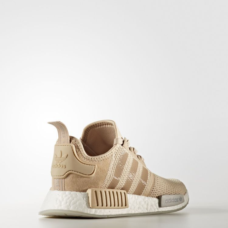 Кроссовки adidas Wmns NMD_R1 'Pale Nude'