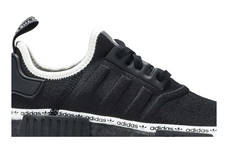 Кроссовки adidas Wmns NMD_R1 'Black Tape Logo'