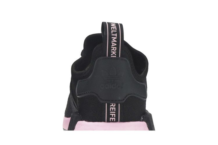 Кроссовки adidas Wmns NMD_R1 'Black True Pink'