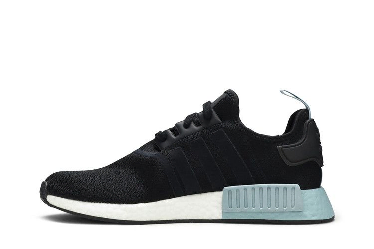 Кроссовки adidas Wmns NMD_R1 'Black Ash Grey'