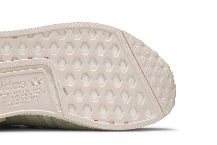 Кроссовки adidas Wmns NMD_R1 'Chalk White'