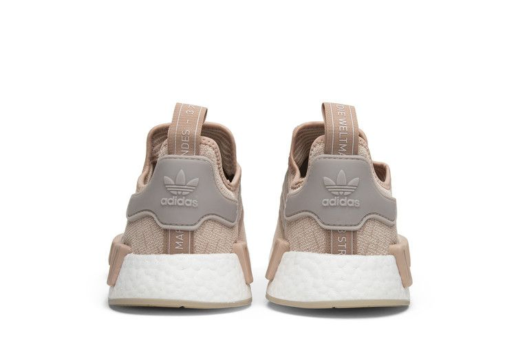 Кроссовки adidas Wmns NMD_R1 'Chalk Pearl'