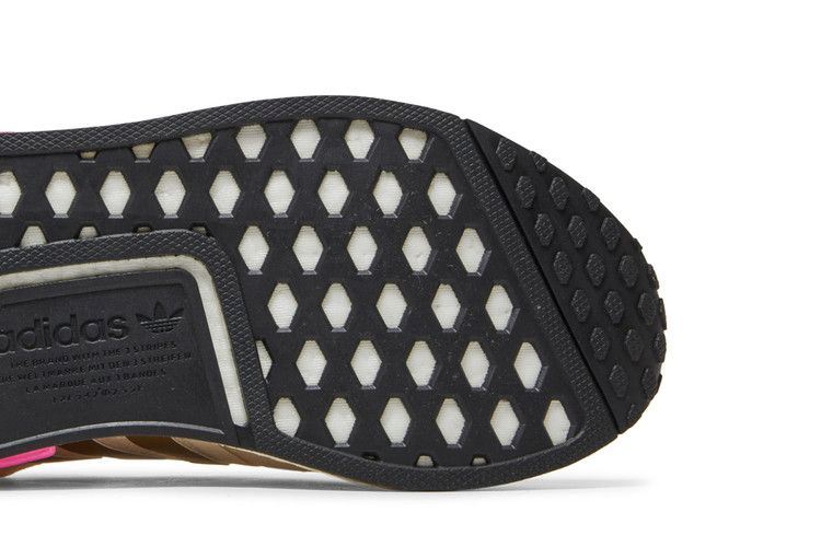 Кроссовки adidas Wmns NMD_R1 'Cream Screaming Pink'