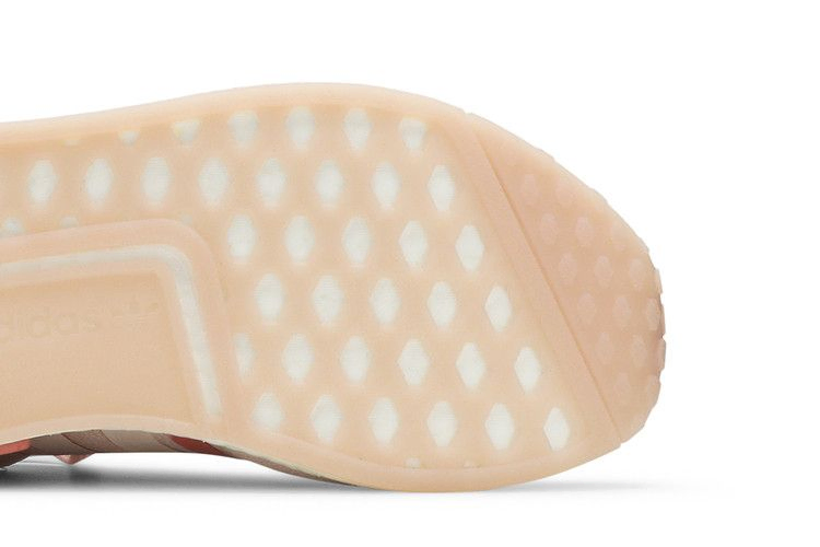 Кроссовки adidas Wmns NMD_R1 'Icey Pink'