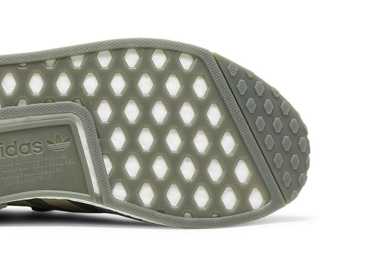 Кроссовки adidas Wmns NMD_R1 'Legacy Green'