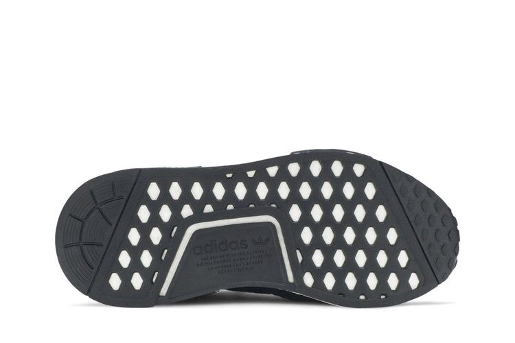 Кроссовки adidas Wmns NMD_R1 'Metallic Plugs - Core Black'