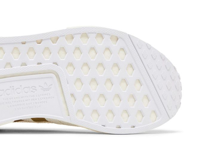 Кроссовки adidas Wmns NMD_R1 'Metallic Stripes'