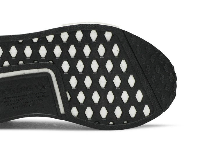 Кроссовки adidas Wmns NMD_R1 'Off White Gold'