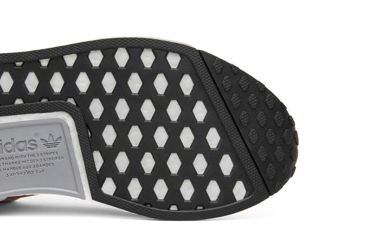 Кроссовки adidas Wmns NMD_R1 'Vapour Pink'