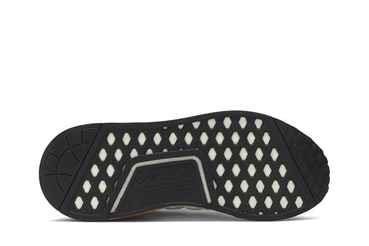 Кроссовки adidas Wmns NMD_R1 'White Copper'