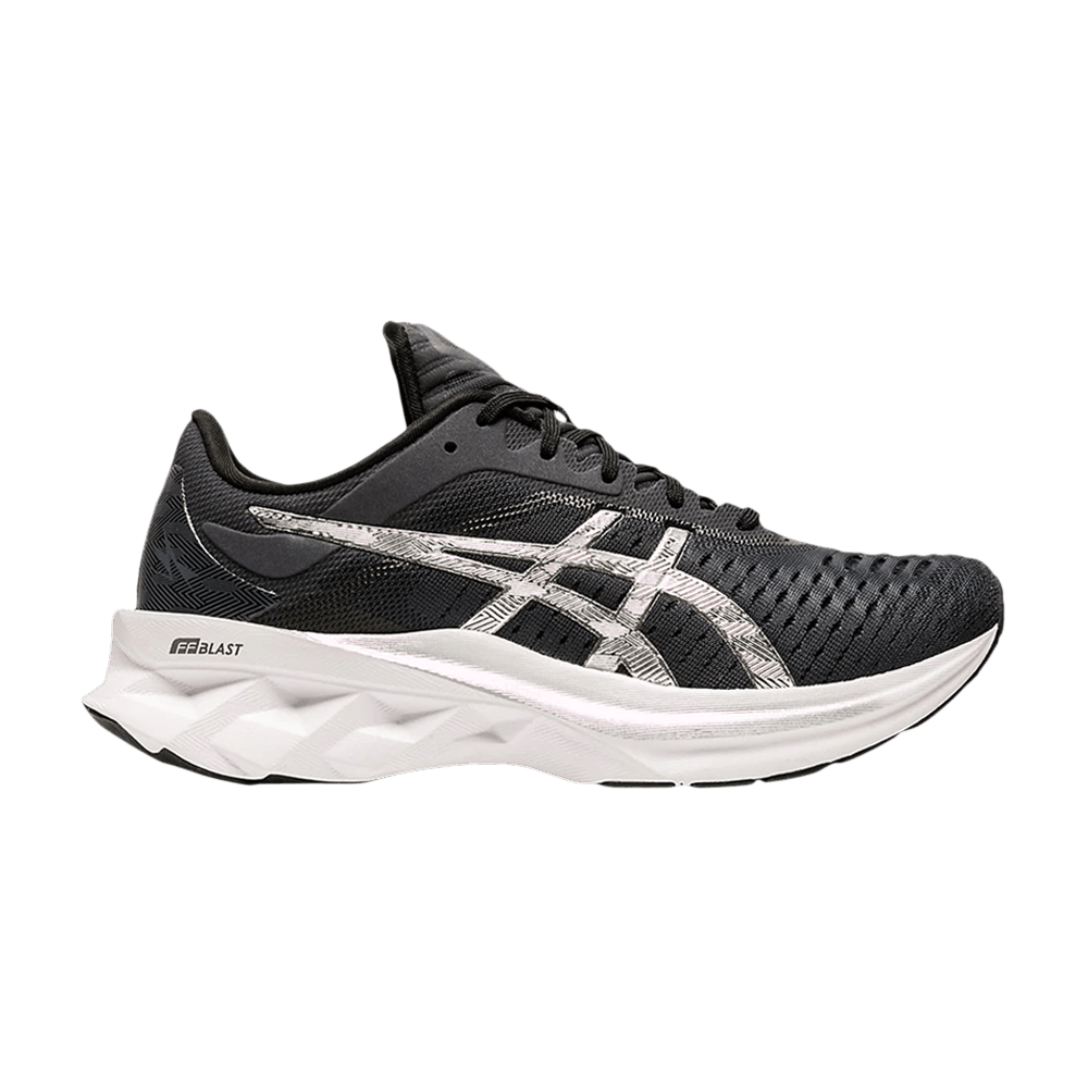 wmns-novablast-platinum-carrier-grey-silver-1012a844-020