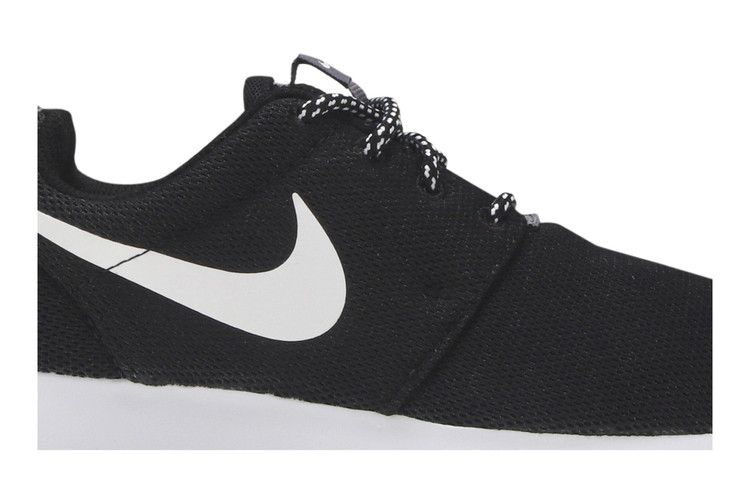 Кроссовки Nike Wmns Roshe One 'Black'