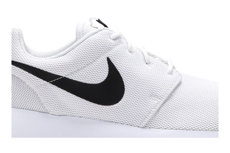 Кроссовки Nike Wmns Roshe One 'White Black'