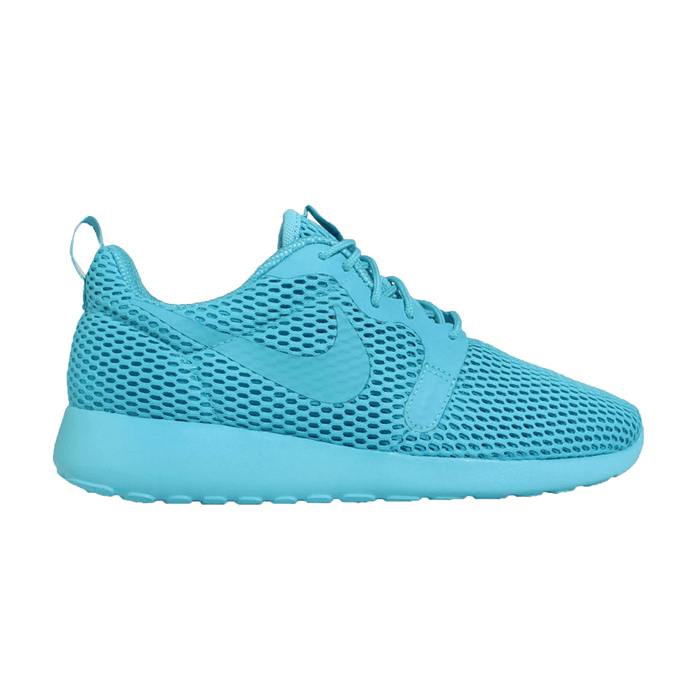 wmns-roshe-one-hyp-br-gamma-blue-833826-400