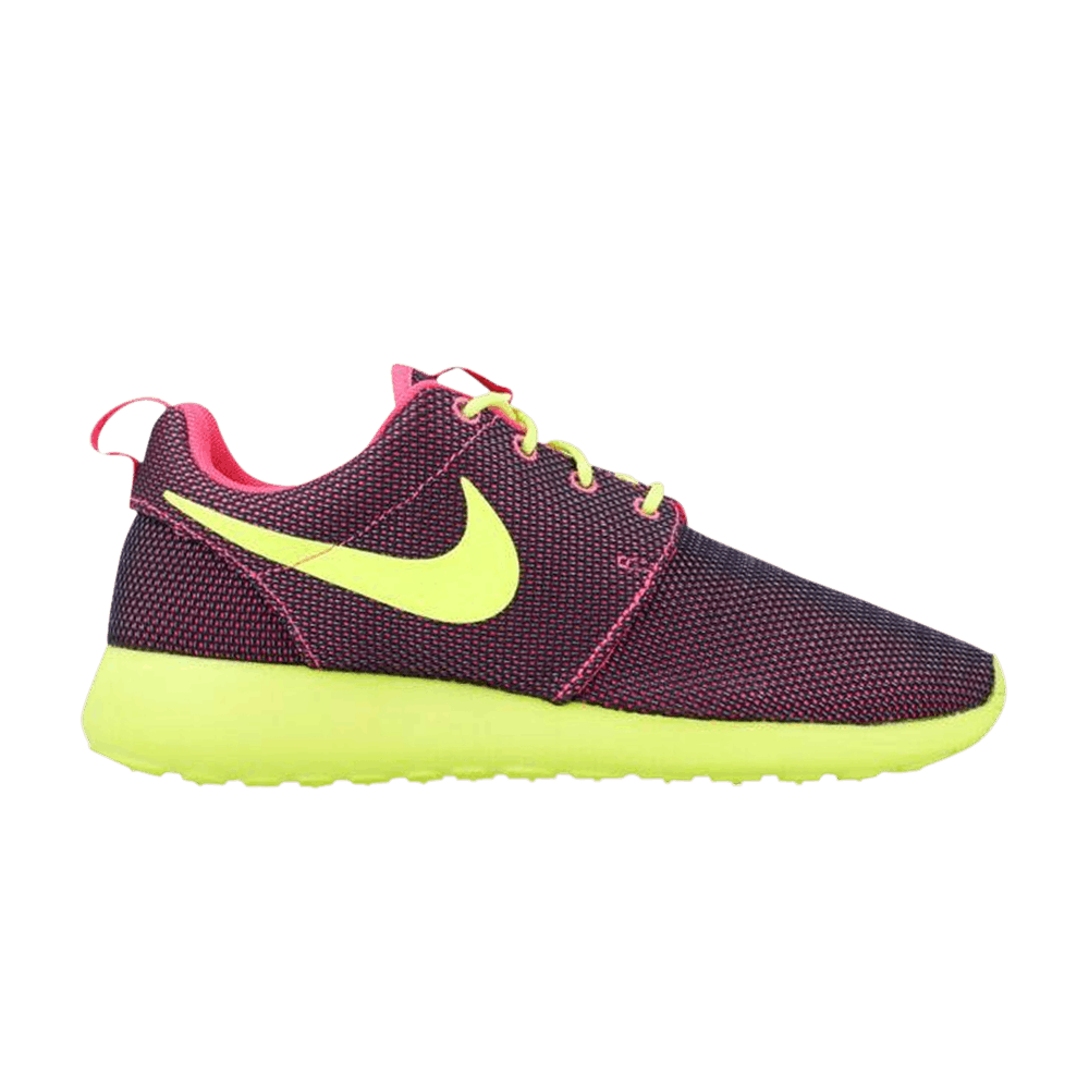 wmns-roshe-run-hyper-pink-volt-511882-678