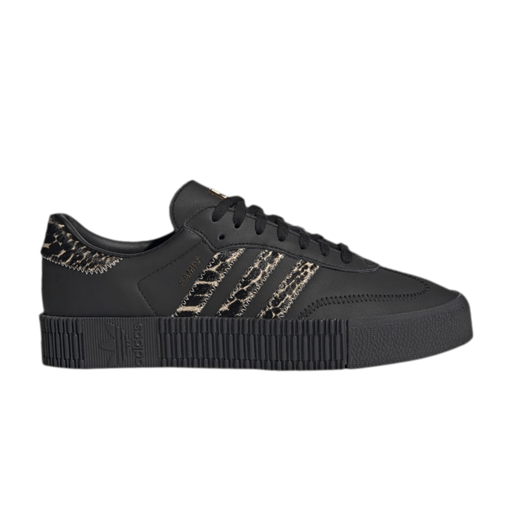 wmns-sambarose-cheetah-print-fz3636