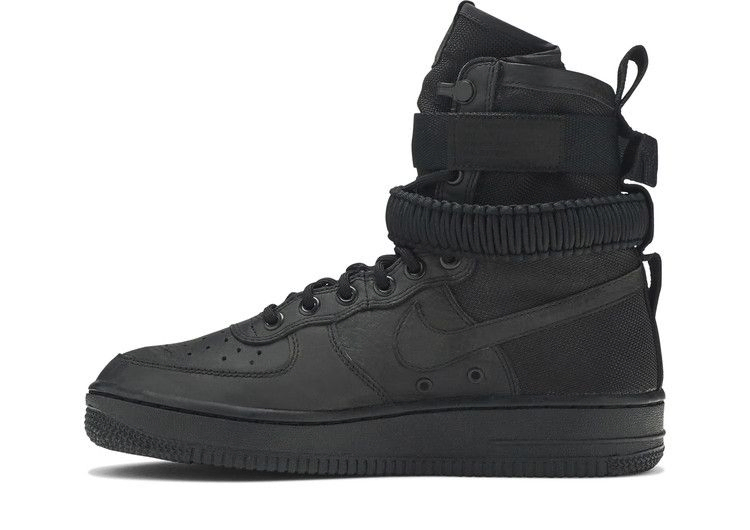 Кроссовки Nike Wmns SF Air Force 1 High 'Triple Black'