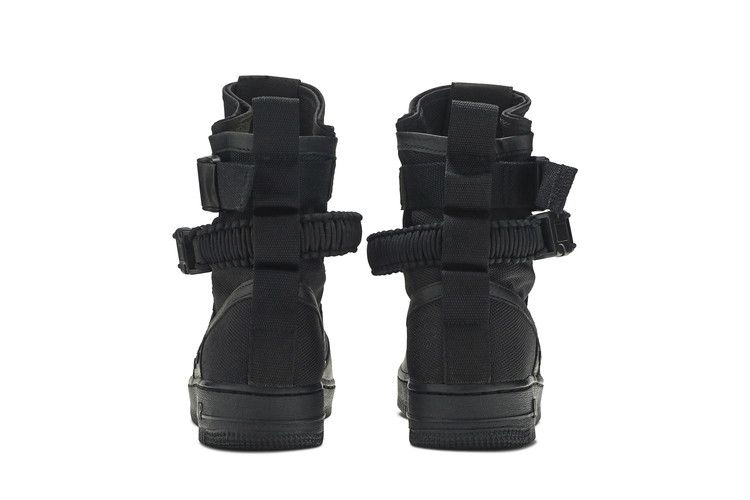 Кроссовки Nike Wmns SF Air Force 1 High 'Triple Black'