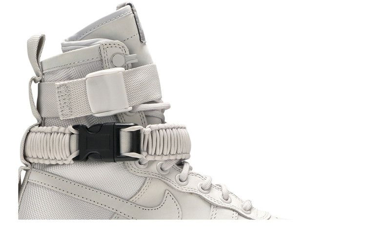 Кроссовки Nike Wmns SF Air Force 1 High 'Vast Grey'
