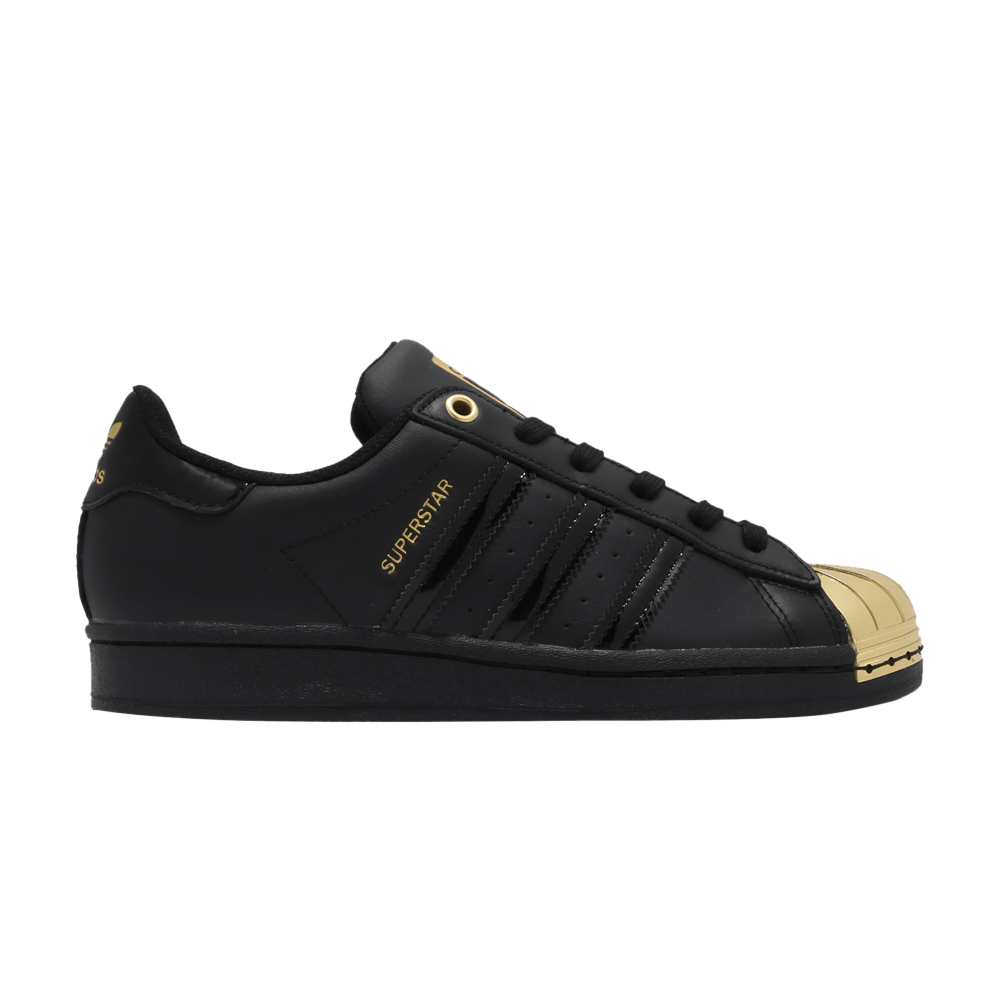 wmns-superstar-metal-toe-black-gold-metallic-fv3305