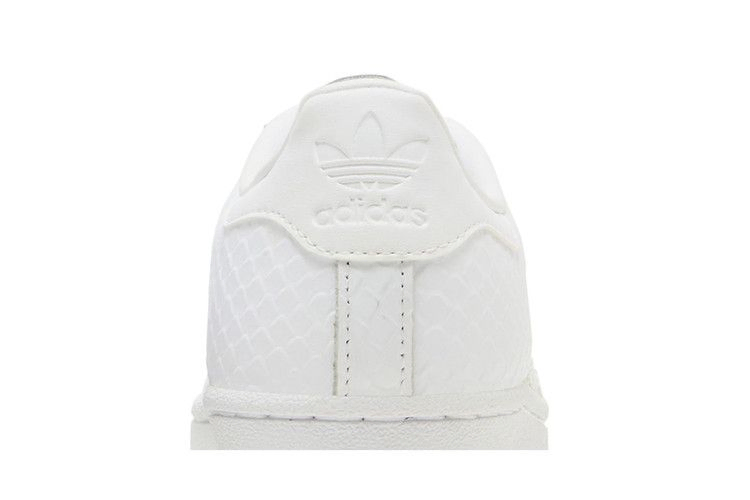 Кроссовки adidas Wmns Superstar