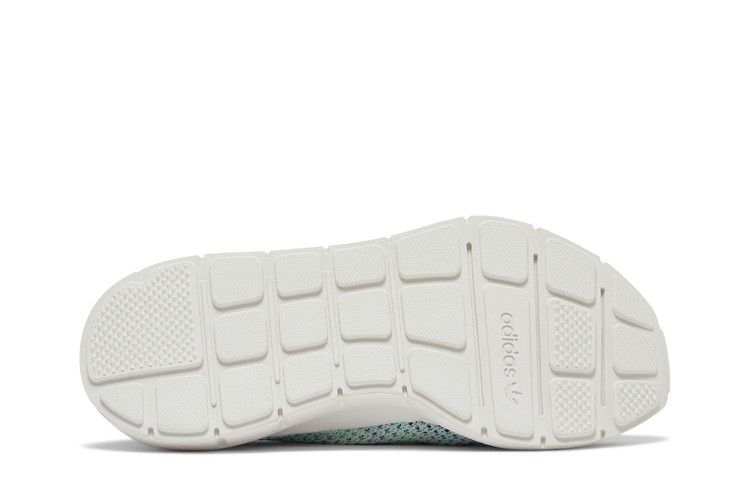 Кроссовки adidas Wmns Swift Run Primeknit 'Ice Blue'