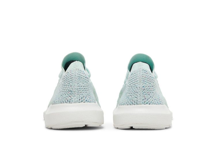Кроссовки adidas Wmns Swift Run Primeknit 'Ice Blue'