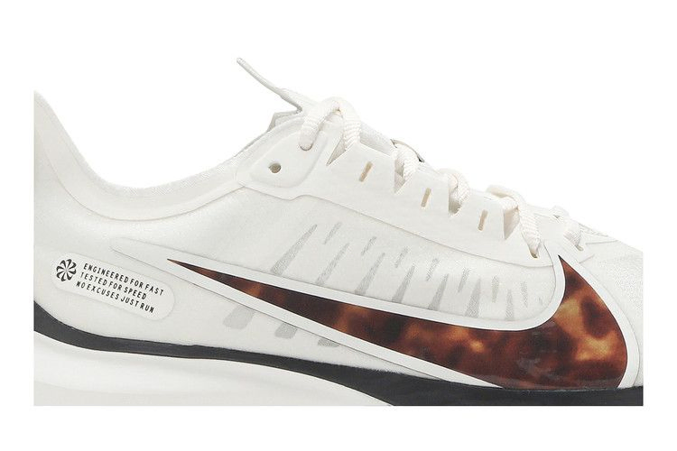 Кроссовки Nike Wmns Zoom Gravity 'Barely Rose'