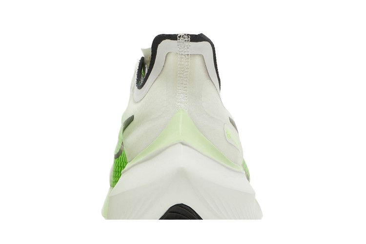 Кроссовки Nike Wmns Zoom Gravity 'Summiit White'