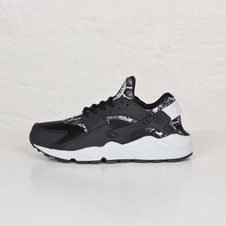 Кроссовки Nike Wmns Air Huarache Run Print 'Black Pure Platinum'