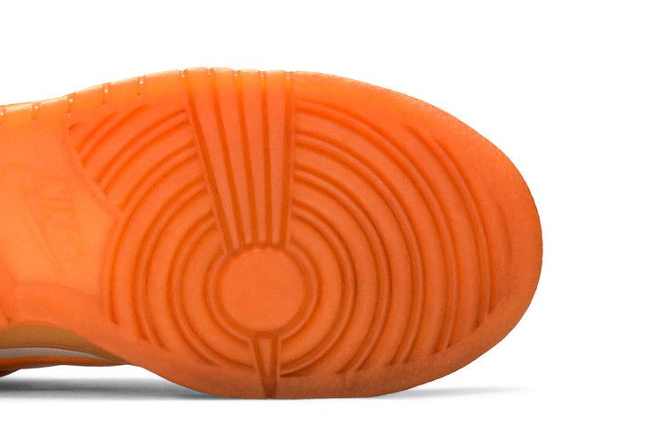 Кроссовки Nike Wmns Dunk Low