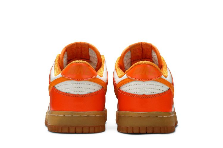 Кроссовки Nike Wmns Dunk Low