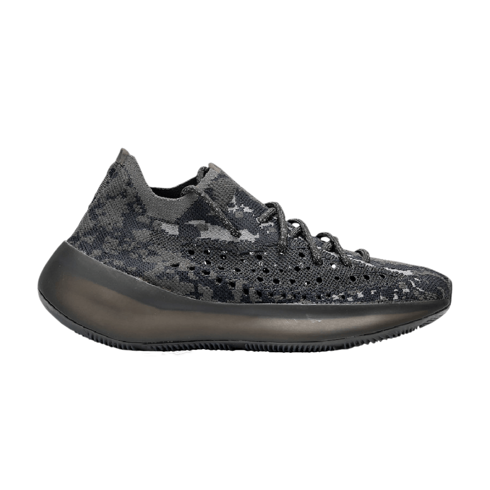 yeezy-boost-350-v3-triple-black-fb7876