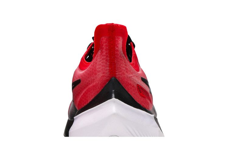 Кроссовки Nike Zoom Gravity 'University Red Silver'