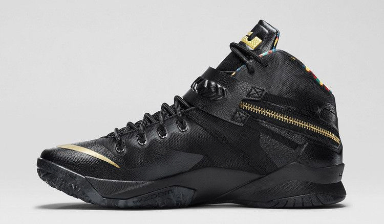 Кроссовки Nike Zoom Soldier 8 Premium 'Watch the Throne'