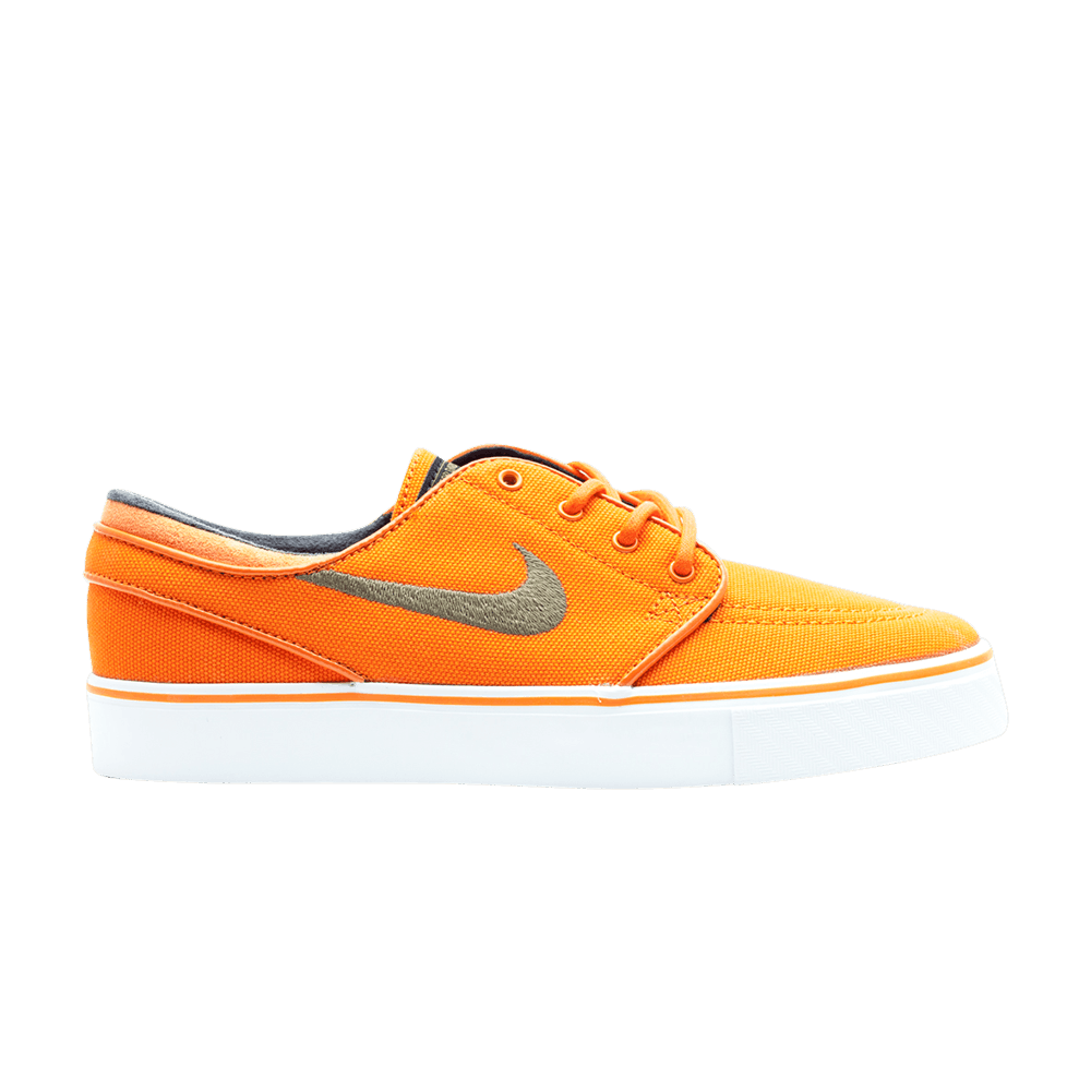 zoom-stefan-janoski-333824-830
