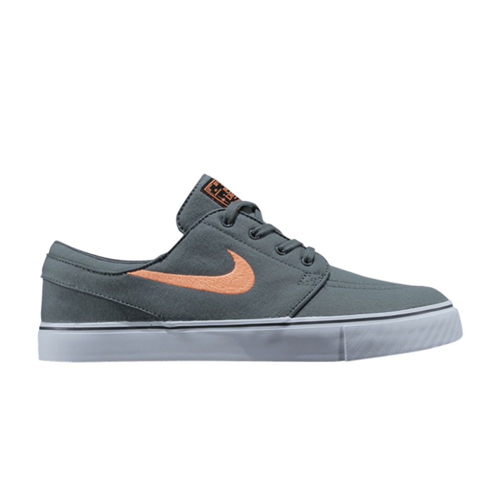 zoom-stefan-janoski-cnvs-615957-380