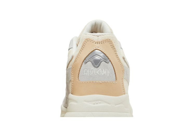 Кроссовки Saucony 3D Grid Hurricane 'Blank Canvas'