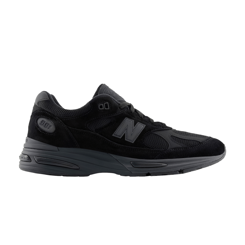 991v2-made-in-england-triple-black-u991kk2