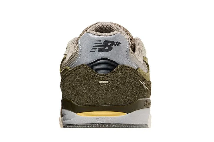 Кроссовки Andrew Reynolds x New Balance Numeric 933 'Olivine'