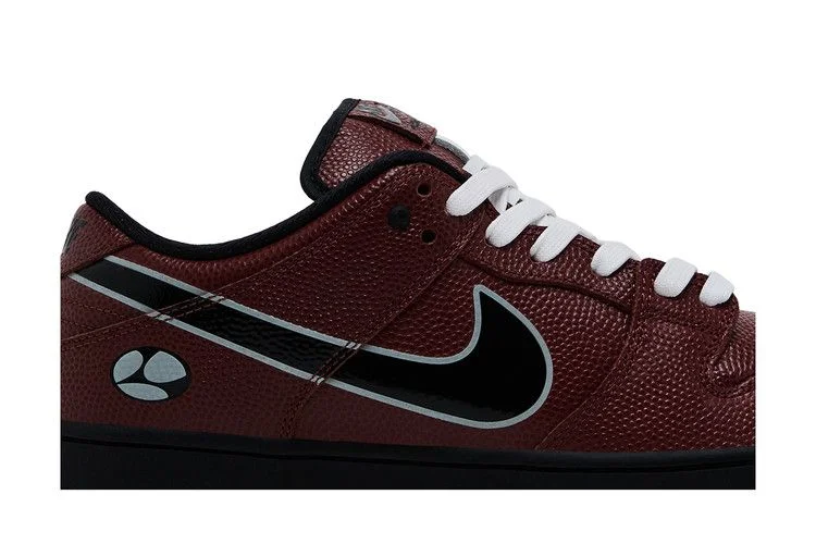 Кроссовки Limosine Skateboards x Nike Dunk Low SB 'Football'
