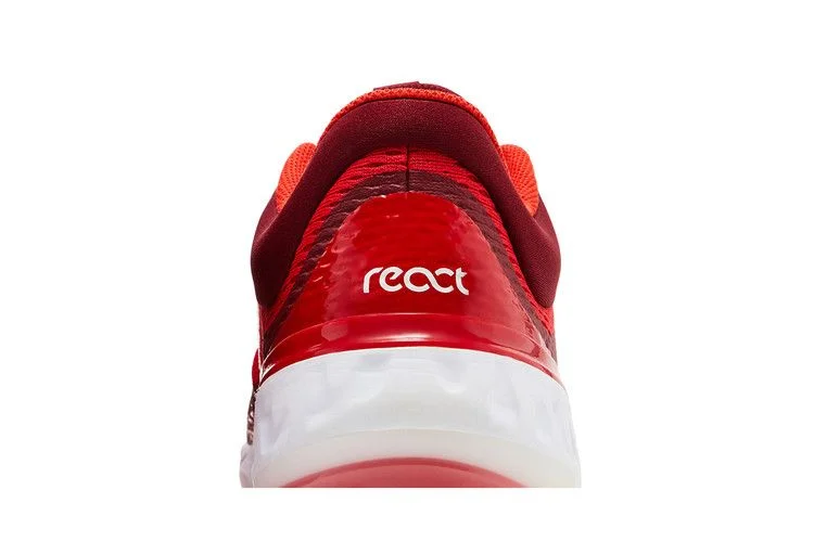 Кроссовки Nike Alpha Huarache Elite 4 Low 'University Red'