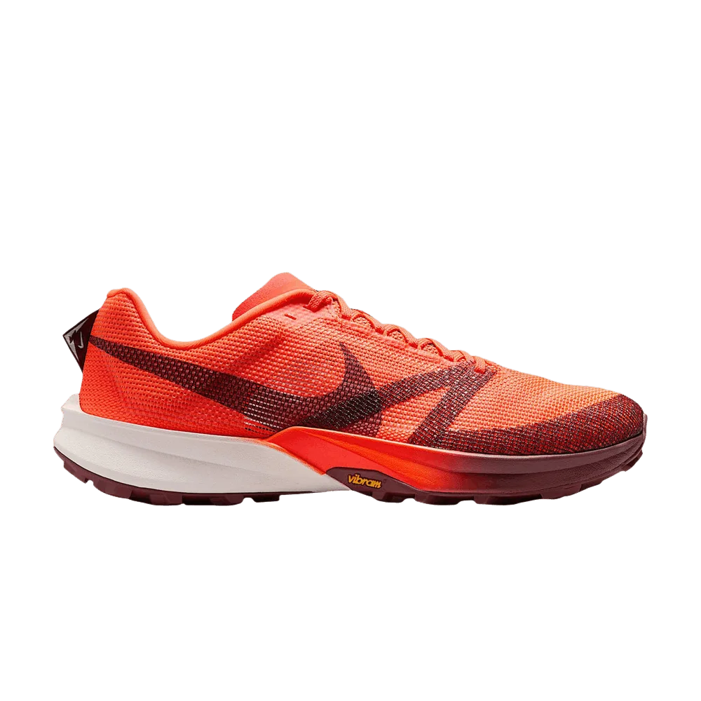 Кроссовки Nike Kiger 10 'Hyper Crimson'