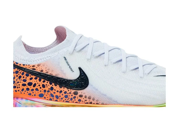 Krossovki-Nike-Phantom-GX-2-Elite-SG-Pro-Electric-Pack-1